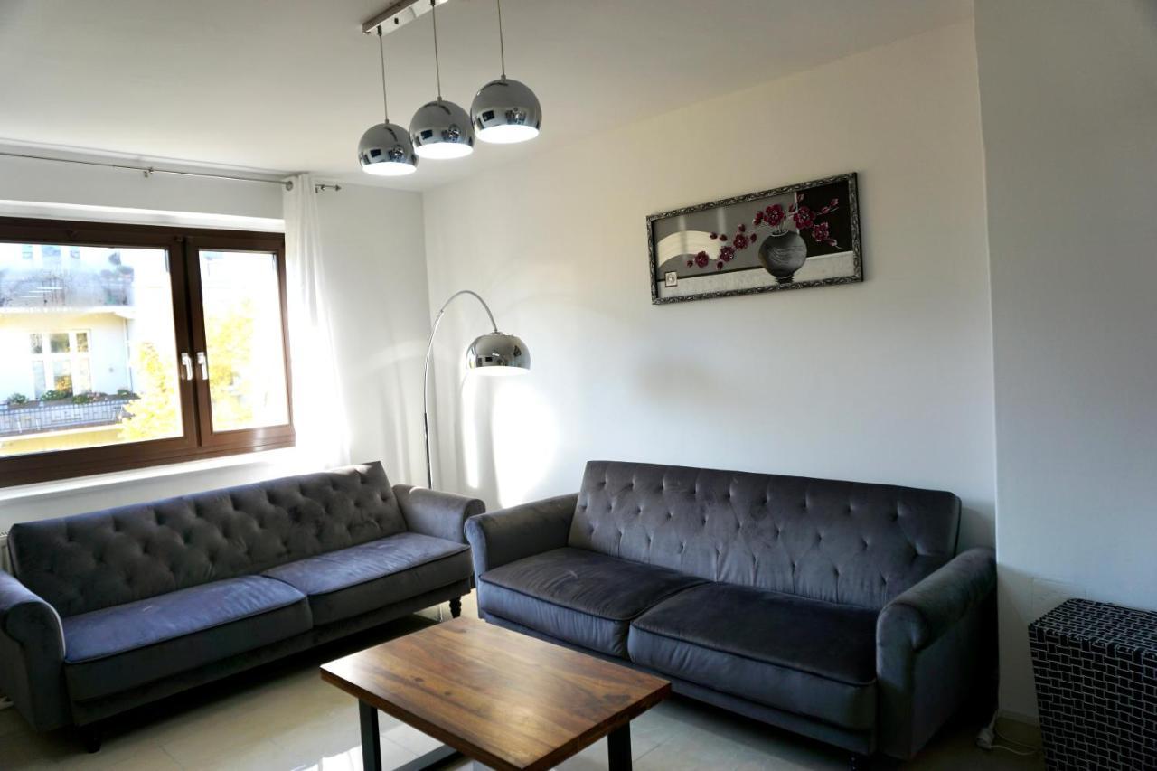 Alster Hamburg - Saniertes Und Mobliertes Apartment Mit Bad Und Kuche Exterior photo