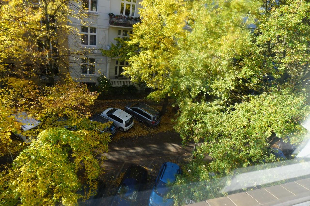 Alster Hamburg - Saniertes Und Mobliertes Apartment Mit Bad Und Kuche Exterior photo