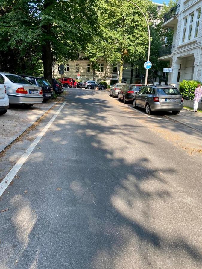 Alster Hamburg - Saniertes Und Mobliertes Apartment Mit Bad Und Kuche Exterior photo